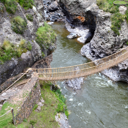 Puente Inca Qeswachaka